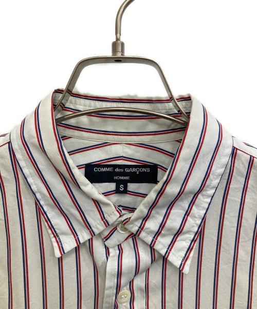 COMME des GARCONS HOMME（コムデギャルソン オム）COMME des GARCONS HOMME (コムデギャルソン オム) ストライプシャツ ホワイト×レッド サイズ:Sの古着・服飾アイテム