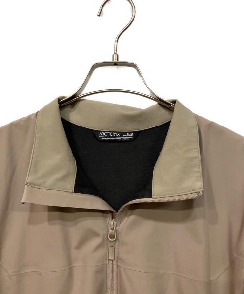 ARC'TERYX（アークテリクス）ARC'TERYX (アークテリクス) ソラノジャケット ベージュ サイズ:SIZE Mの古着・服飾アイテム