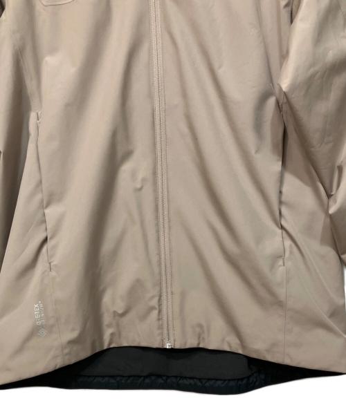 ARC'TERYX（アークテリクス）ARC'TERYX (アークテリクス) ソラノジャケット ベージュ サイズ:SIZE Mの古着・服飾アイテム