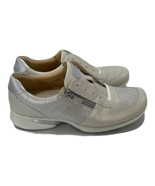 pedala（ペダラ）pedala (ペダラ) ペダラウォーキングシューズ アイボリー サイズ:24の古着・服飾アイテム