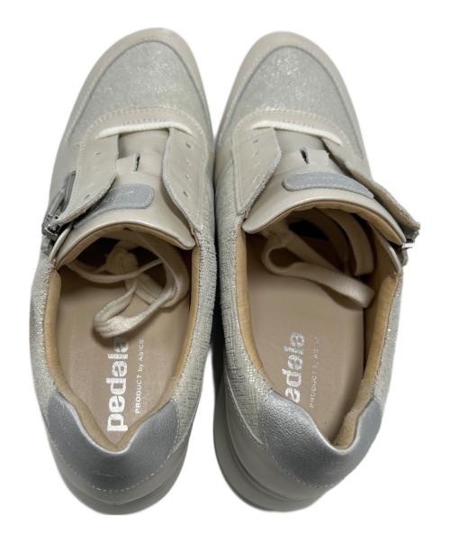pedala（ペダラ）pedala (ペダラ) ペダラウォーキングシューズ アイボリー サイズ:24の古着・服飾アイテム