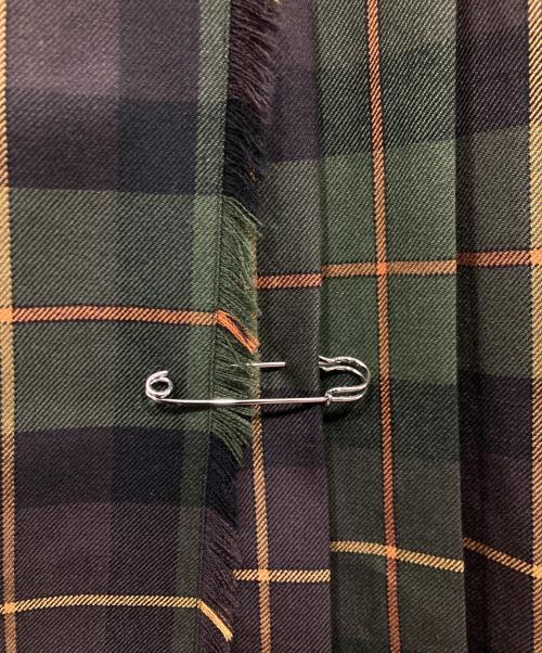 O'NEIL OF DUBLIN（オニールオブダブリン）O'NEIL OF DUBLIN (オニールオブダブリン) Derry Canan キルトスカート オリーブ サイズ:38の古着・服飾アイテム