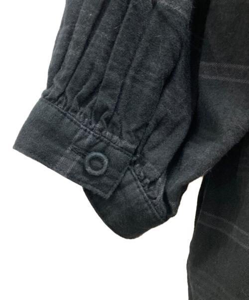 オオカミとフクロウ（オオカミトフクロウ）オオカミとフクロウ (オオカミトフクロウ) ハリネズミのエクリュ ワンピース ブラック サイズ:Freeの古着・服飾アイテム