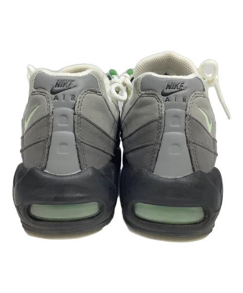 NIKE（ナイキ）NIKE (ナイキ) スニーカー グレー サイズ:25cmの古着・服飾アイテム