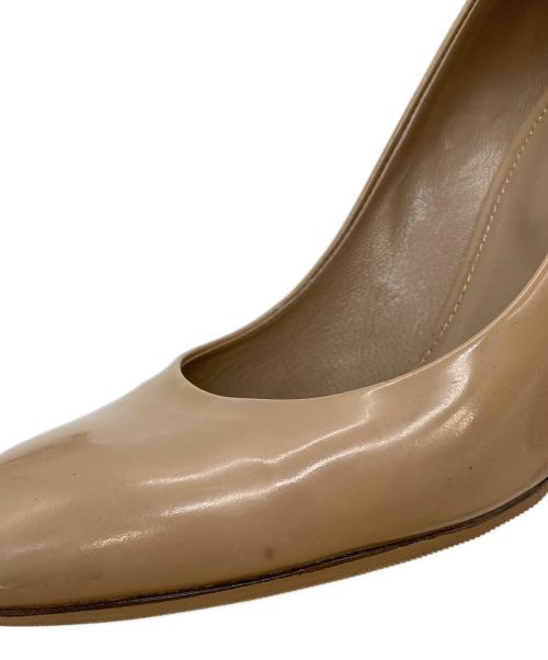 sergio rossi（セルジオロッシ）sergio rossi (セルジオロッシ) ラウンドトゥーパンプス ベージュ サイズ:39の古着・服飾アイテム