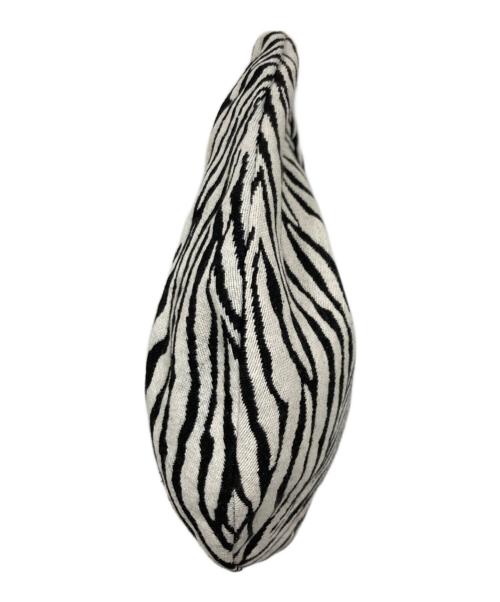 Le vernis（ル ベルニ）Le vernis (ル ベルニ) Sculpture bag S ホワイトの古着・服飾アイテム