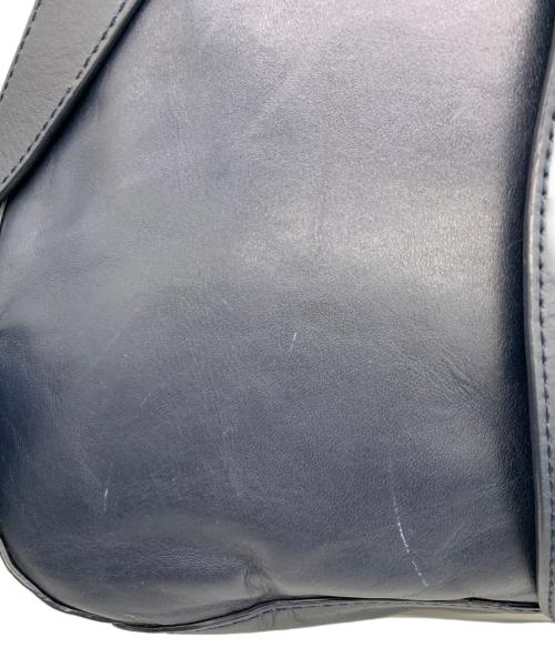 MOTHERHOUSE（マザーハウス）MOTHERHOUSE (マザーハウス) スクエアレザーリュック ネイビーの古着・服飾アイテム