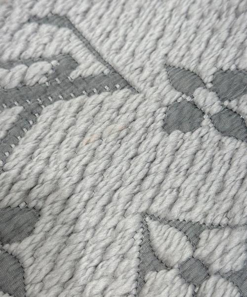 LOUIS VUITTON（ルイ ヴィトン）LOUIS VUITTON (ルイ ヴィトン) Monogram Echarpe Logomania Scarf/エシャルプ ロゴマニア グレー サイズ:-の古着・服飾アイテム