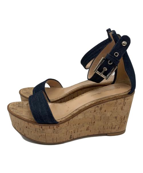 Gianvito Rossi（ジャンヴィト ロッシ）Gianvito Rossi (ジャンヴィト ロッシ) Gianvito Rossi アンクルストラップサンダル ベージュ サイズ:38の古着・服飾アイテム