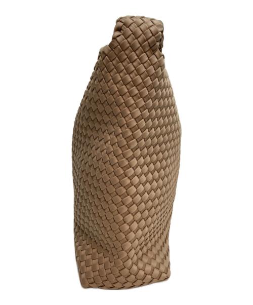 NAGHEDI（ナゲディ）NAGHEDI (ナゲディ) Namad Medium Hobo　（ノマド・ミディアム・ホーボー） ベージュの古着・服飾アイテム