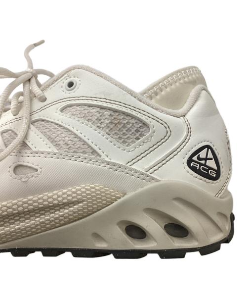NIKE ACG（ナイキエーシージー）NIKE ACG (ナイキエーシージー) スニーカー ホワイト サイズ:26cmの古着・服飾アイテム