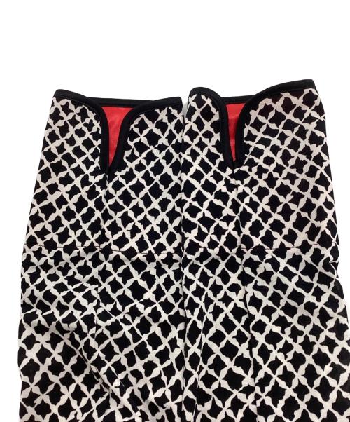 Regina Romantico（レジィーナロマンティコ）REGINA ROMANTICO (レジィーナロマンティコ) 総柄セットアップ ブラック×ホワイト サイズ:36の古着・服飾アイテム