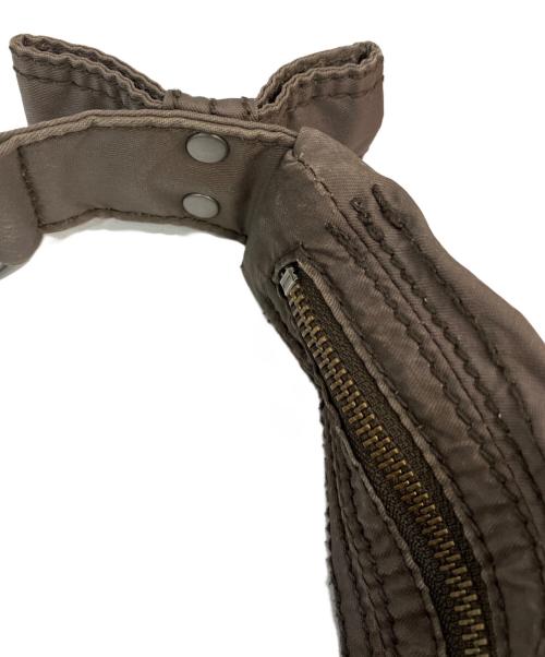 DIESEL（ディーゼル）DIESEL (ディーゼル) grunge croissant sholder bag ブラウンの古着・服飾アイテム