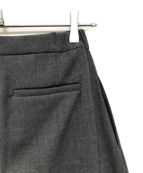 UN3D.（アンスリード）UN3D. (アンスリード) コクーンワイドパンツ グレー サイズ:SIZE 36の古着・服飾アイテム