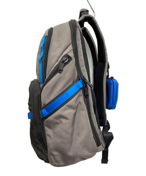 TUMI（トゥミ）TUMI (トゥミ) サーチバックパック グレーの古着・服飾アイテム