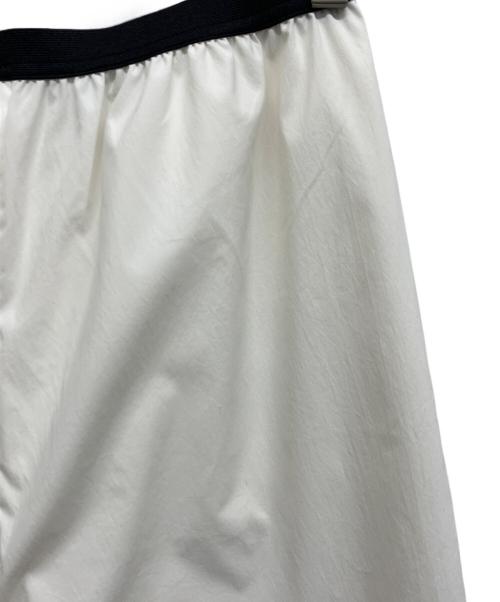 JULYNINE（ジュライナイン）JULYNINE (ジュライナイン) テーパードパンツ ホワイト サイズ:Free 未使用品の古着・服飾アイテム