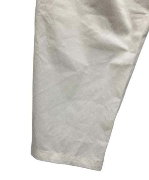 JULYNINE（ジュライナイン）JULYNINE (ジュライナイン) テーパードパンツ ホワイト サイズ:Free 未使用品の古着・服飾アイテム