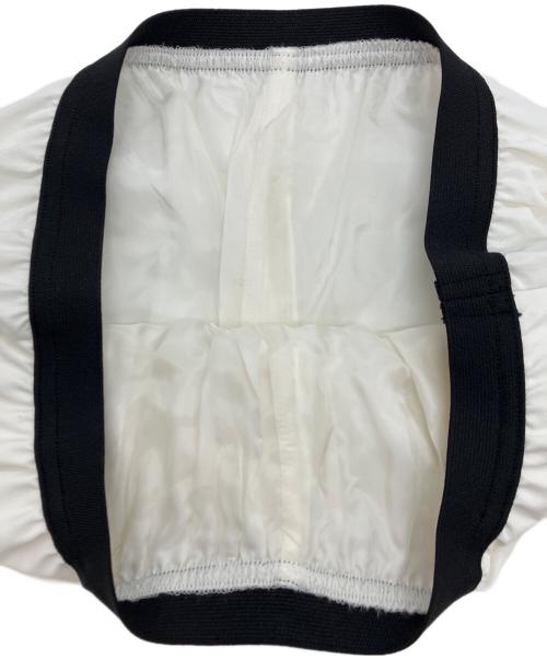 JULYNINE（ジュライナイン）JULYNINE (ジュライナイン) テーパードパンツ ホワイト サイズ:Free 未使用品の古着・服飾アイテム