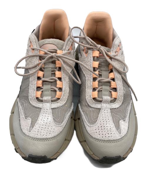 REEBOK（リーボック）REEBOK (リーボック) スニーカー ベージュ サイズ:27cmの古着・服飾アイテム