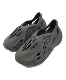 adidas（アディダス）の古着「YZY FOAM RNR ADULTS」｜グレー