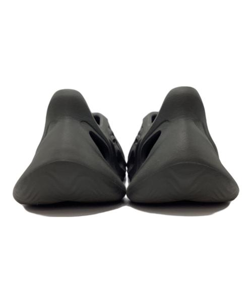 adidas（アディダス）adidas (アディダス) YZY FOAM RNR ADULTS グレー サイズ:25.5の古着・服飾アイテム