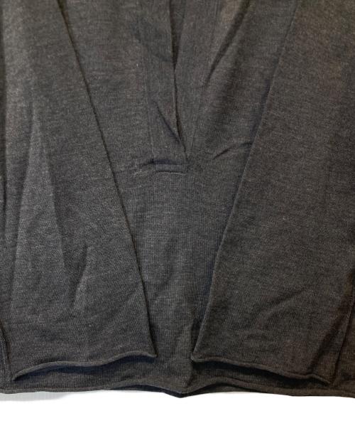 AEWEN MATOPH（イウエン マトフ）AEWEN MATOPH (イウエン マトフ) スキッパースリットニット グレー サイズ:FREEの古着・服飾アイテム