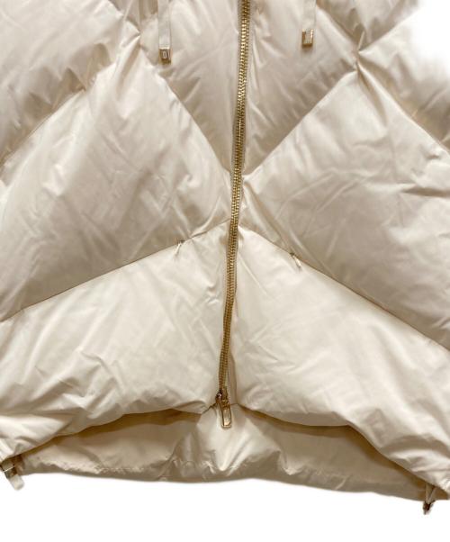 DUNO（デュノ）DUNO (デュノ) PEGGIE ダウンジャケット キナリ サイズ:40の古着・服飾アイテム