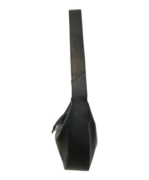 2.718（ニーテンナナイチハチ）2.718 (ニーテンナナイチハチ) GALLARDA GALANTE (ガリャルダガランテ) スリーククロスボディバッグ ブラックの古着・服飾アイテム