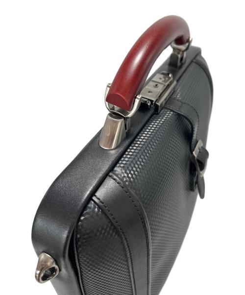 luxus（レクサス）luxus (レクサス) Artphere (アートフィアー) ショルダーダレスバッグ ブラックの古着・服飾アイテム