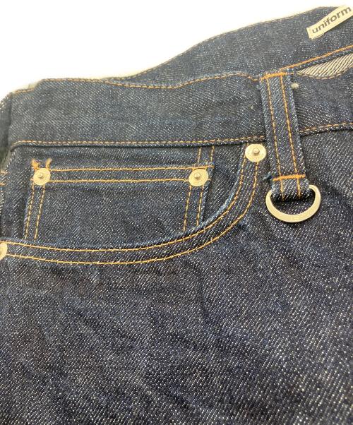 uniform experiment（ユニフォームエクスペリメント）uniform experiment (ユニフォームエクスペリメント) WASHED SLIM FIT JEANS　25SS　UE-250012 インディゴ サイズ:1の古着・服飾アイテム