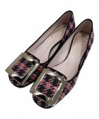 Roger Vivierロジェ ヴィヴィエ）の古着「チェック柄メタルバックルパンプス」｜ブラック×ピンク