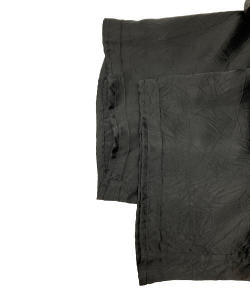 INSCRIRE（アンスクリア）INSCRIRE (アンスクリア) ウォッシュドサテンイージーパンツ ブラック サイズ:36の古着・服飾アイテム