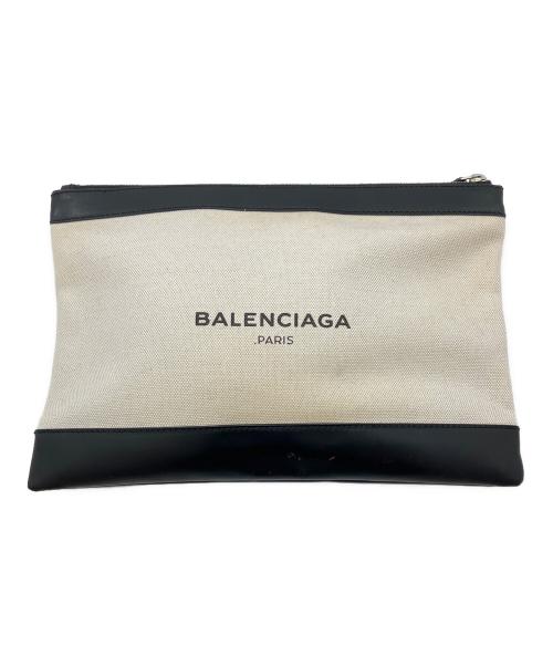 BALENCIAGA（バレンシアガ）BALENCIAGA (バレンシアガ) クラッチバッグ アイボリーの古着・服飾アイテム