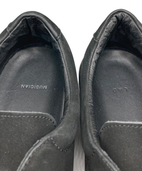 LAD MUSICIAN（ラッドミュージシャン）LAD MUSICIAN (ラッドミュージシャン) ROUND TOE SNEAKER ブラック サイズ:44の古着・服飾アイテム