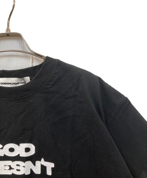 GOD ONLY KNOWS（ゴッドオンリーノウズ）GOD ONLY KNOWS (ゴッドオンリーノウズ) FRAGMENT DESIGN (フラグメントデザイン) Tシャツ ブラック サイズ:M 未使用品の古着・服飾アイテム