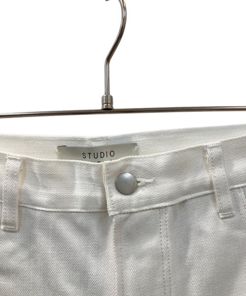 STUDIO NICHOLSON（スタジオ ニコルソン）STUDIO NICHOLSON (スタジオ ニコルソン) ホワイトデニムパンツ ホワイトの古着・服飾アイテム