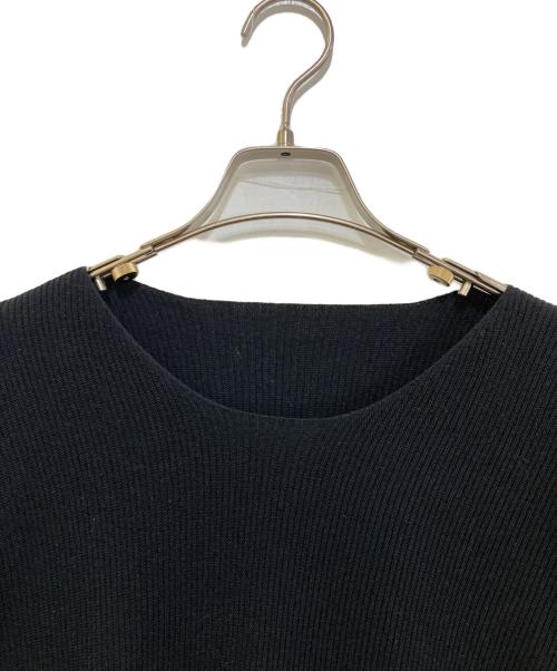 HOMME PLISSE ISSEY MIYAKE（オム プリッセ イッセイ ミヤケ）HOMME PLISSE ISSEY MIYAKE (オム プリッセ イッセイ ミヤケ) BASIC KNIT ブラック サイズ:FREEの古着・服飾アイテム