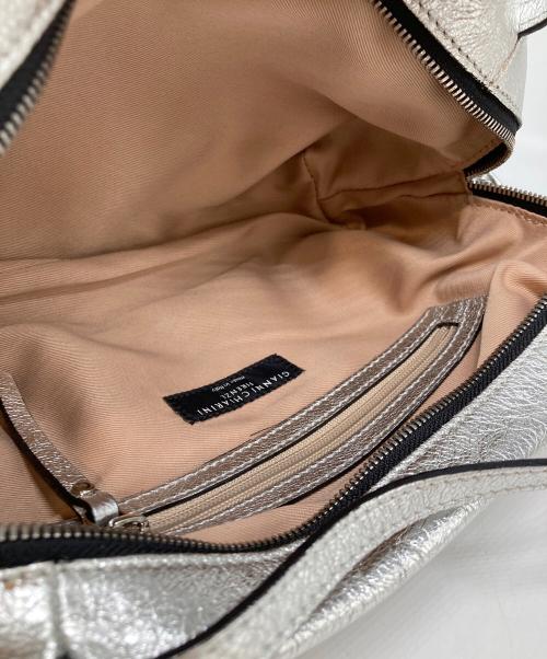 GIANNI CHIARINI（ジャンニ キアリーニ）GIANNI CHIARINI (ジャンニ キアリーニ) ALIFAショルダーバッグ シルバーの古着・服飾アイテム