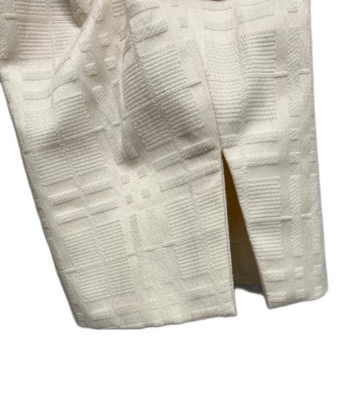 BURBERRY LONDON（バーバリーロンドン）BURBERRY LONDON (バーバリーロンドン) セットアップ アイボリー サイズ:ジャケット40　スカート38の古着・服飾アイテム