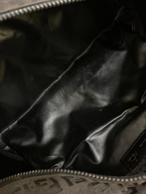 FENDI（フェンディ）FENDI (フェンディ) ポーチ ブラウンの古着・服飾アイテム