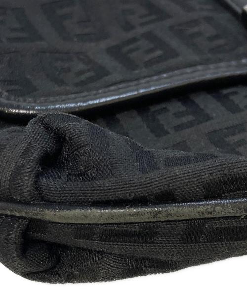 FENDI（フェンディ）FENDI (フェンディ) ショルダーバッグ ブラックの古着・服飾アイテム