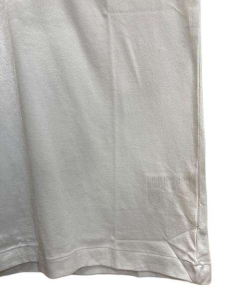 PLAY COMME des GARCONS（プレイコムデギャルソン）PLAY COMME des GARCONS (プレイコムデギャルソン) エンブレム ロングスリーブTシャツ ホワイト サイズ:SIZE L 未使用品の古着・服飾アイテム