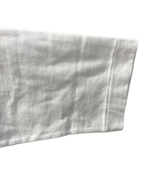 PLAY COMME des GARCONS（プレイコムデギャルソン）PLAY COMME des GARCONS (プレイコムデギャルソン) エンブレム ロングスリーブTシャツ ホワイト サイズ:XL 未使用品の古着・服飾アイテム