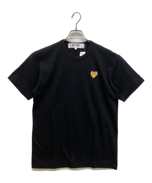 PLAY COMME des GARCONS（プレイコムデギャルソン）PLAY COMME des GARCONS (プレイコムデギャルソン) ゴールドエンブレムTシャツ ブラック サイズ:L 未使用品の古着・服飾アイテム