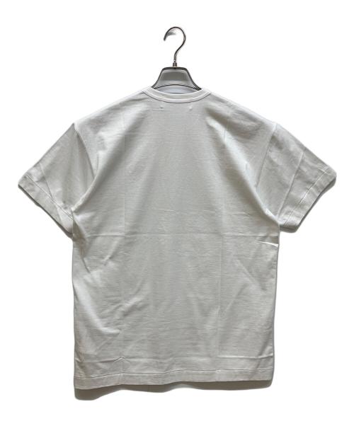 PLAY COMME des GARCONS（プレイコムデギャルソン）PLAY COMME des GARCONS (プレイコムデギャルソン) エンブレム Tシャツ ホワイト サイズ:XL 未使用品の古着・服飾アイテム
