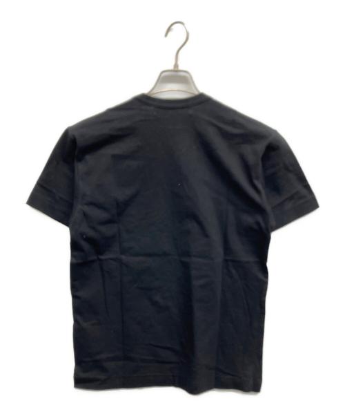 PLAY COMME des GARCONS（プレイコムデギャルソン）PLAY COMME des GARCONS (プレイコムデギャルソン) エンブレム Tシャツ ブラック サイズ:Mの古着・服飾アイテム