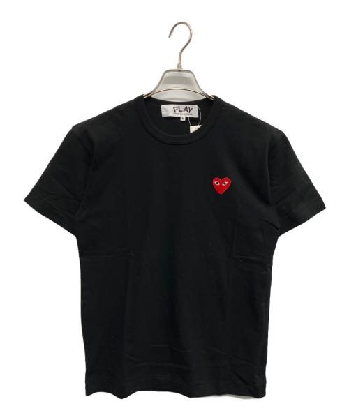 PLAY COMME des GARCONS（プレイコムデギャルソン）PLAY COMME des GARCONS (プレイコムデギャルソン) エンブレム Tシャツ ブラック サイズ:M 未使用品の古着・服飾アイテム