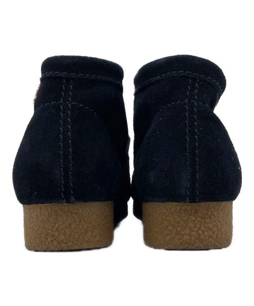 CLARKS（クラークス）CLARKS (クラークス) スウェードワラビーシューズ ブラック サイズ:25.5cmの古着・服飾アイテム