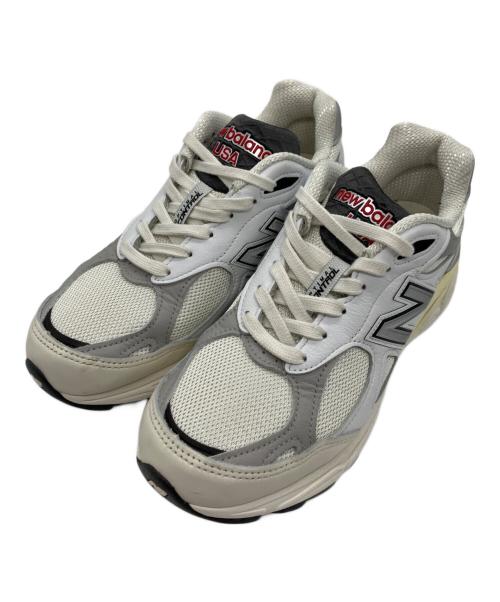 NEW BALANCE（ニューバランス）NEW BALANCE (ニューバランス) M990V3 BY TEDDY SANTIS ホワイト サイズ:24.5の古着・服飾アイテム