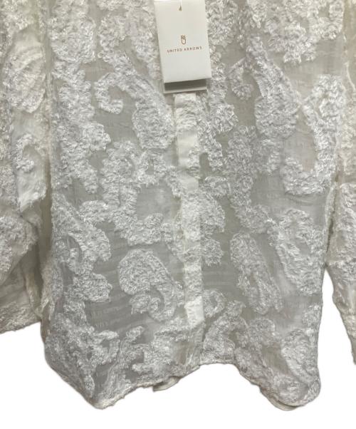 UNITED ARROWS（ユナイテッドアローズ）UNITED ARROWS (ユナイテッドアローズ) ペイズリーカットジャガードブラウス ホワイト サイズ:Freeの古着・服飾アイテム